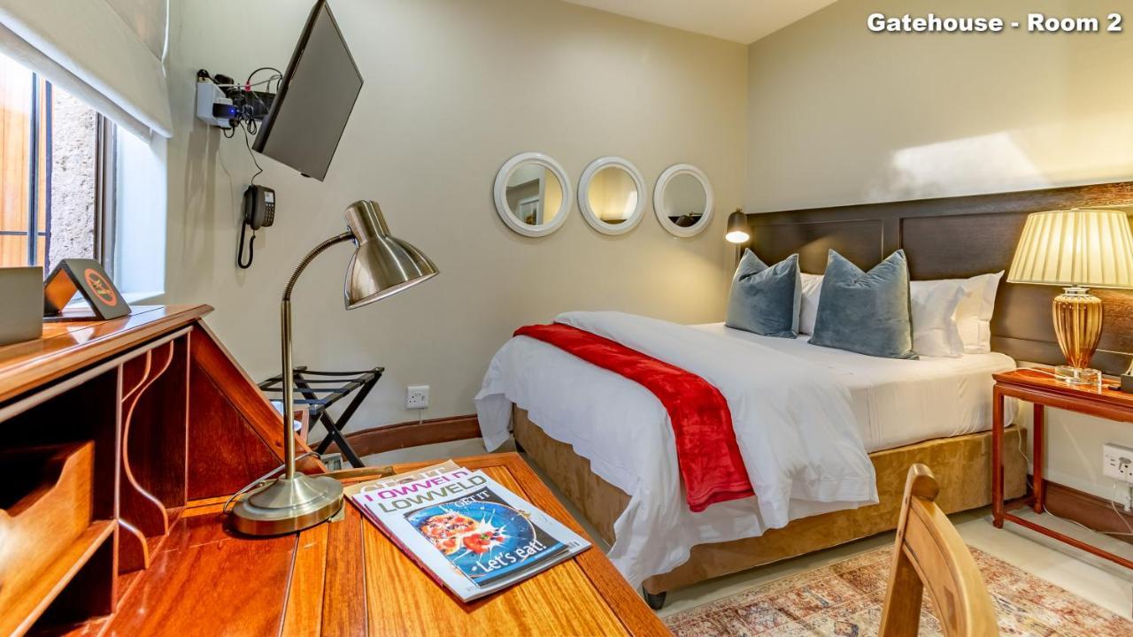 Bed and Breakfast Christies At 32 On Russell Mbombela Exterior foto