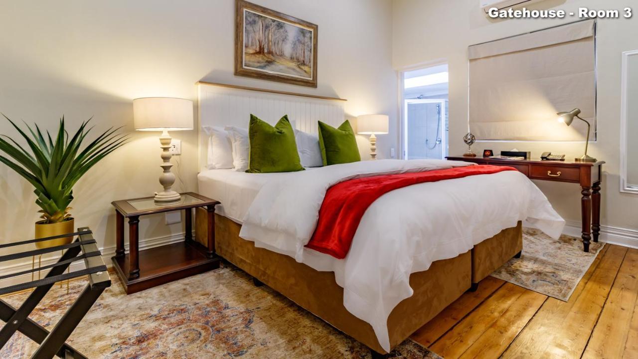 Bed and Breakfast Christies At 32 On Russell Mbombela Exterior foto